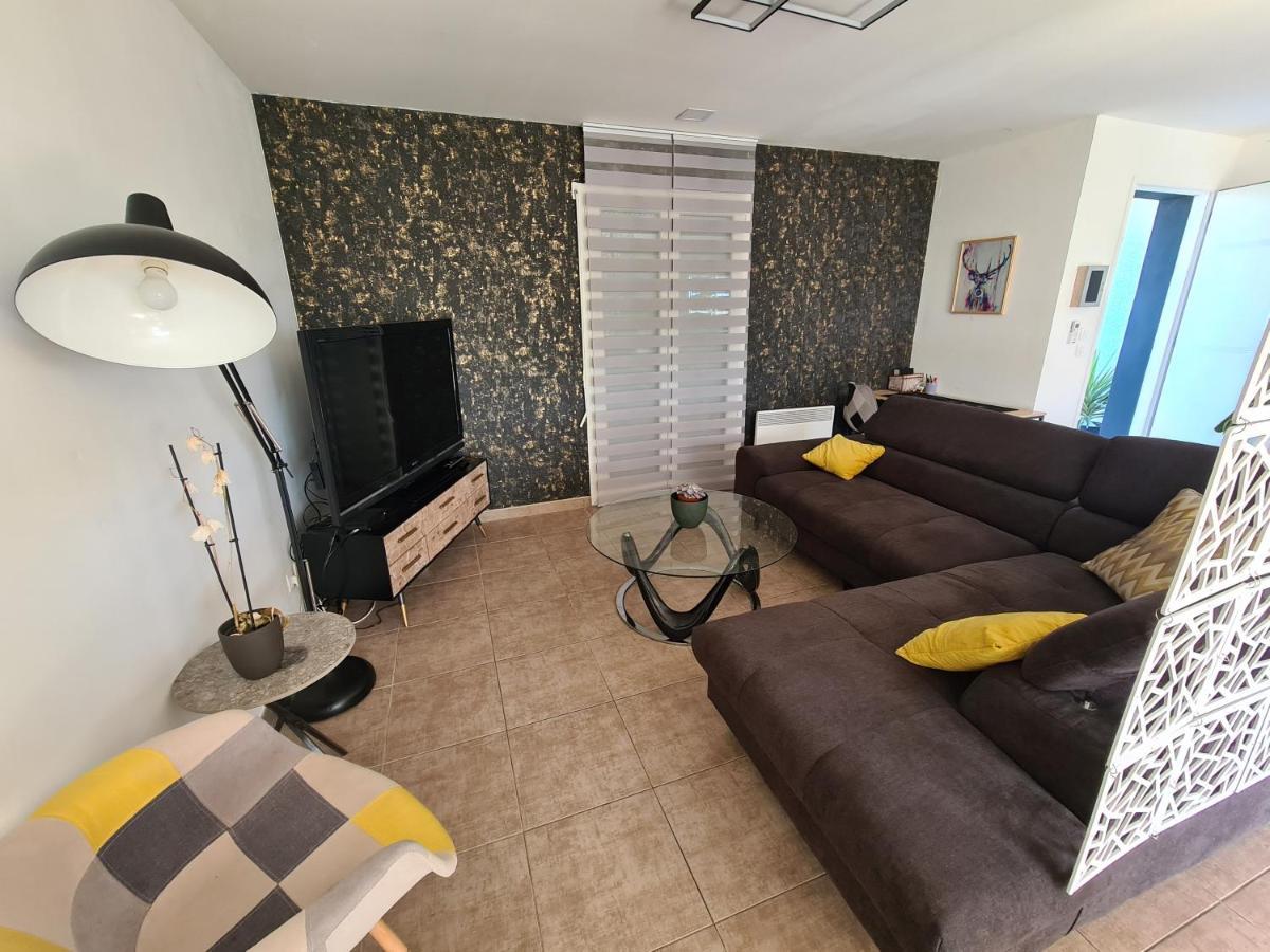 Villa Avec Piscine Sans Vis-A-Vis Caux-et-Sauzens Εξωτερικό φωτογραφία